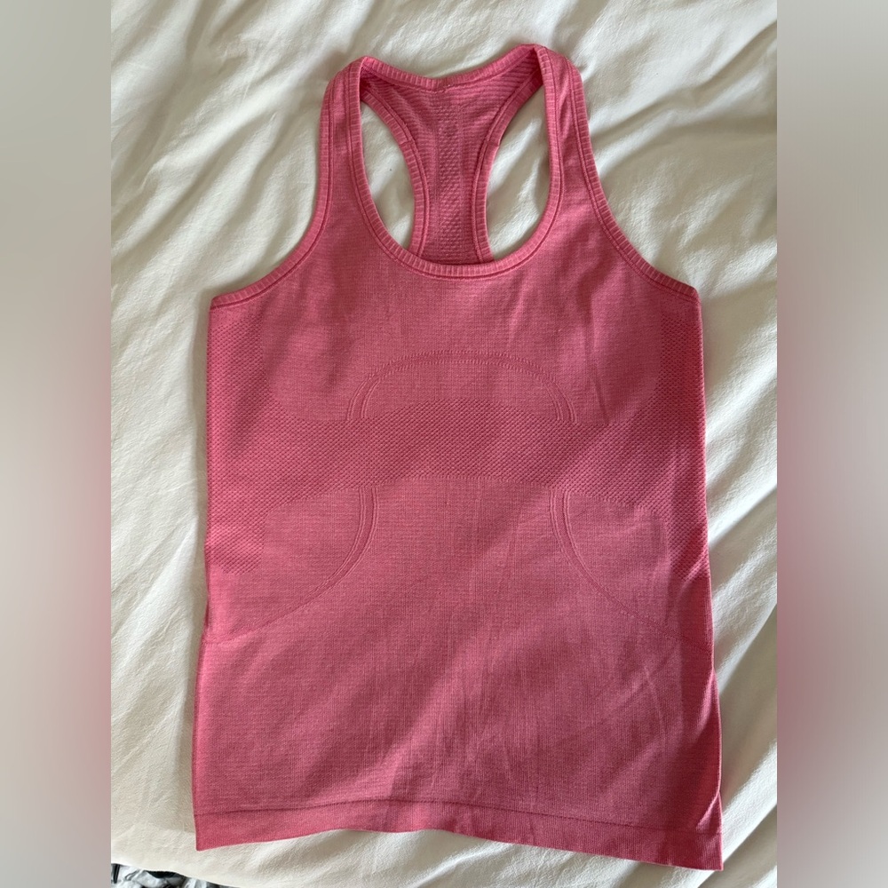 Lululemon Swiftly Tech tank top, size 6 color pink
